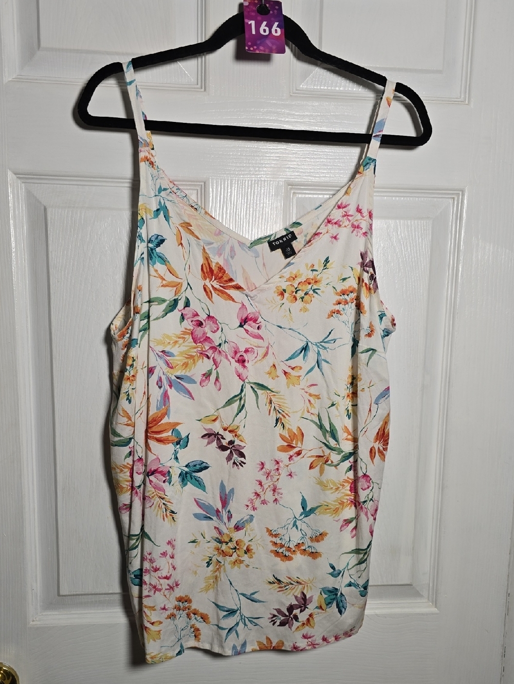 166 Torrid 00 M L Medium Large White Floral V-Neck Spaghetti Strap Camisole Top
